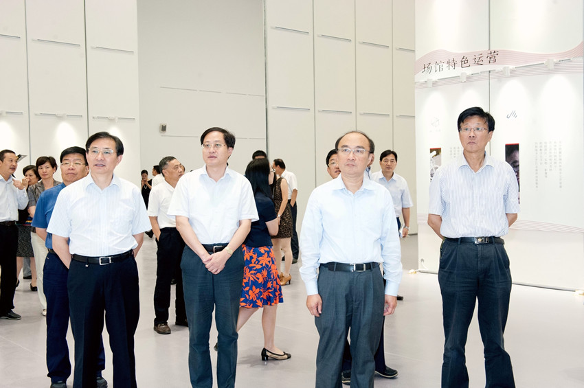 做好公共文化服務  提升城市文化格調