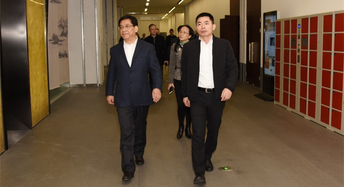 在運營中不斷完善 徐美健調研高新區文體中心